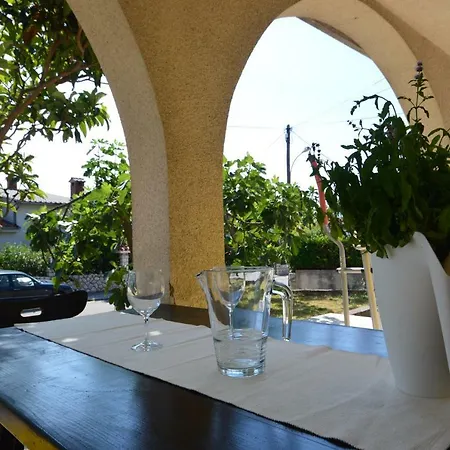 Apartament Augustina *